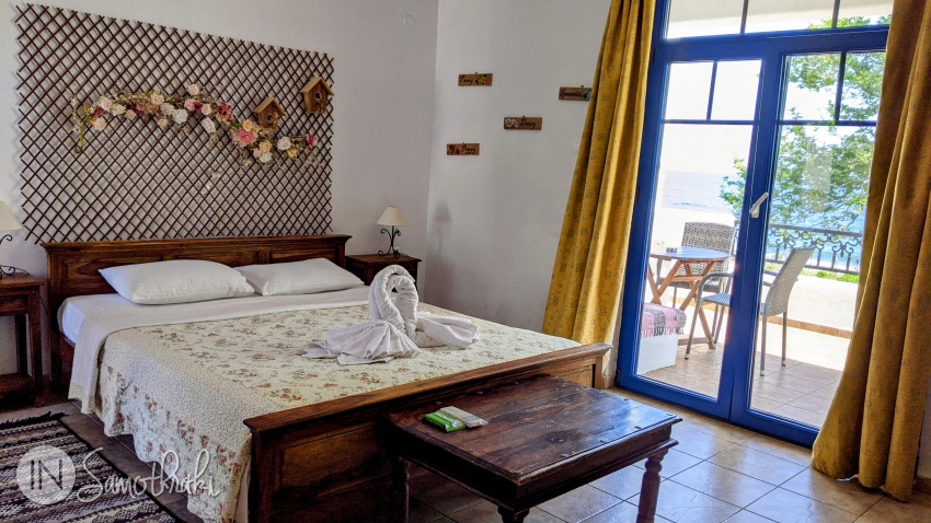 Studio with sea view, upstairs