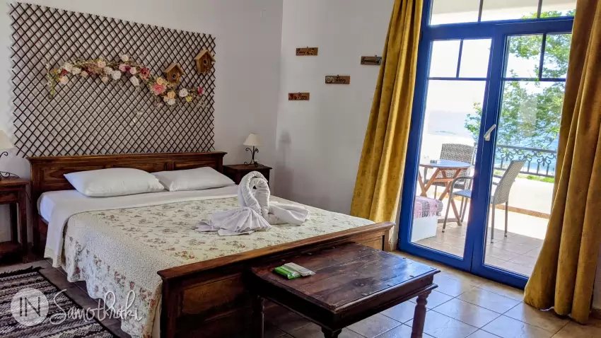 Studio with sea view, upstairs