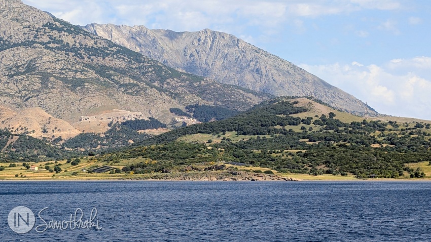 Chora is visible from the sea only from one place.
