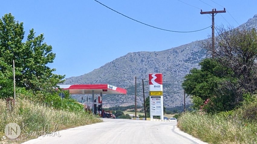 The only gas station is found on the road from Kamariotissa to Chora.