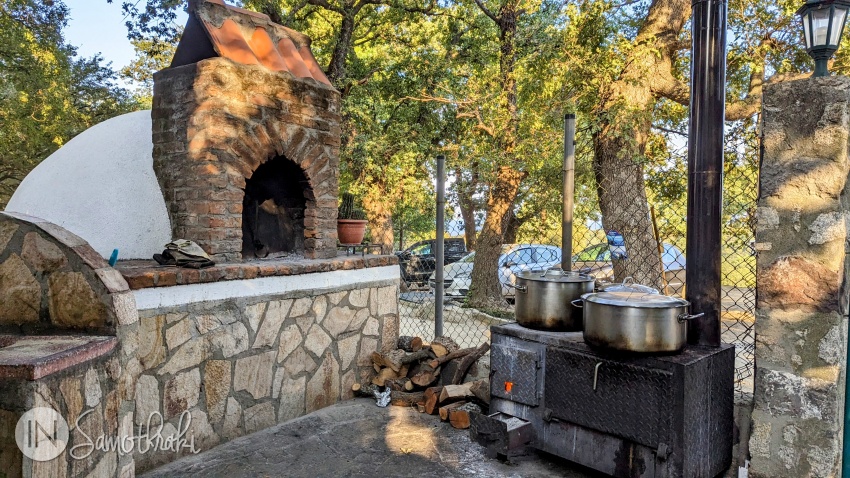 The oven at Taverna Karydies