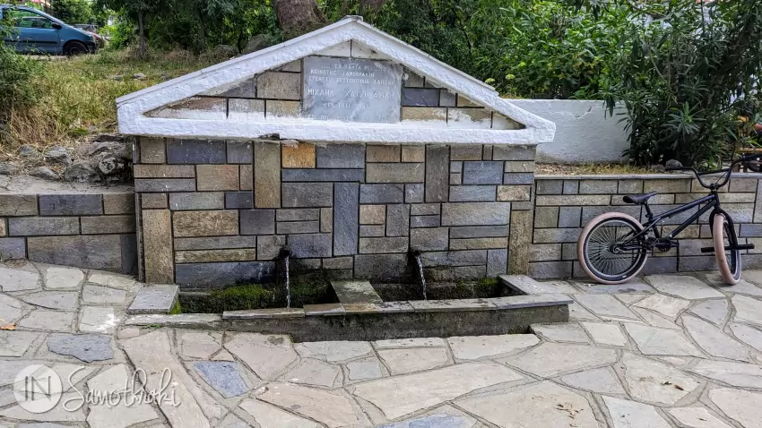 The spring next to the cafe was built in 1953, Ta Panta Rei - 