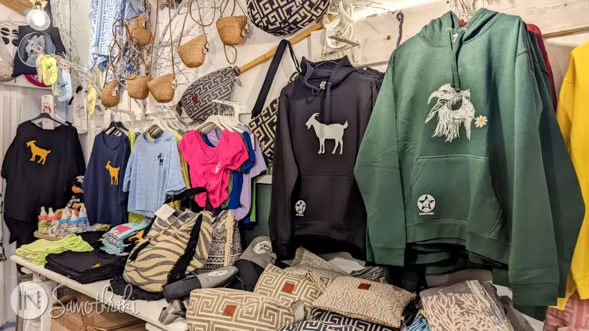 Blouses and hoodies