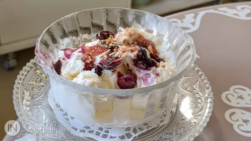 Cherry ice cream