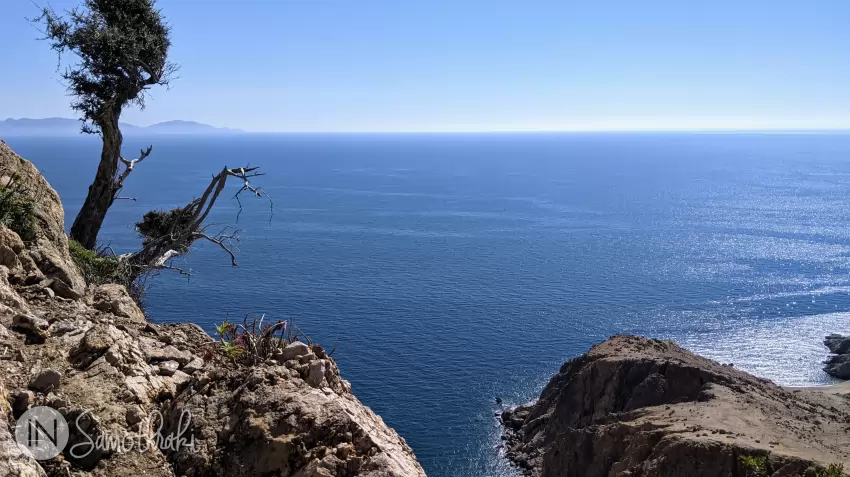 The trail from Pachia Ammos to Vatos Beach, a step away from the abyss