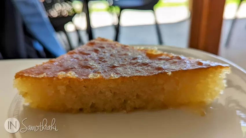 Semolina cake (