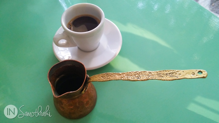 Greek coffee at To Stenaki in Chora