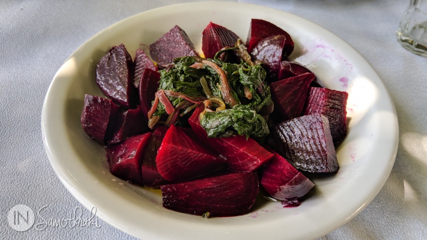 Beetroot salad at Taverna To Akrogiali in Lakkoma